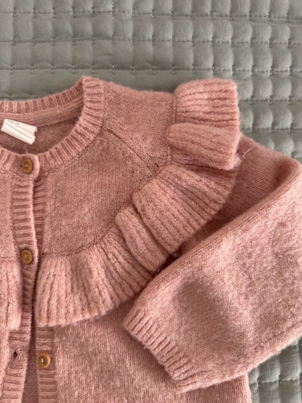 H&M Pink Knit Ruffle Cardigan - Picture 3 of 6